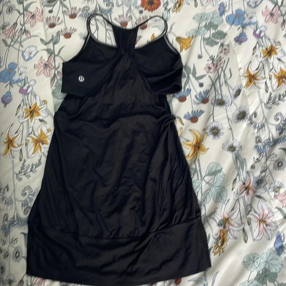 Lululemon no limits tank - Picture 5 of 9